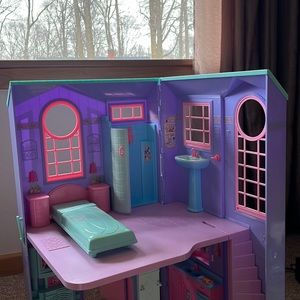 Barbie talking townhouse play set